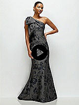 Video 1 Thumbnail - Noir Midnight Navy Noir Midnight Navy Bow One-Shoulder Floral Metallic Jacquard Maxi Dress with Trumpet Skirt